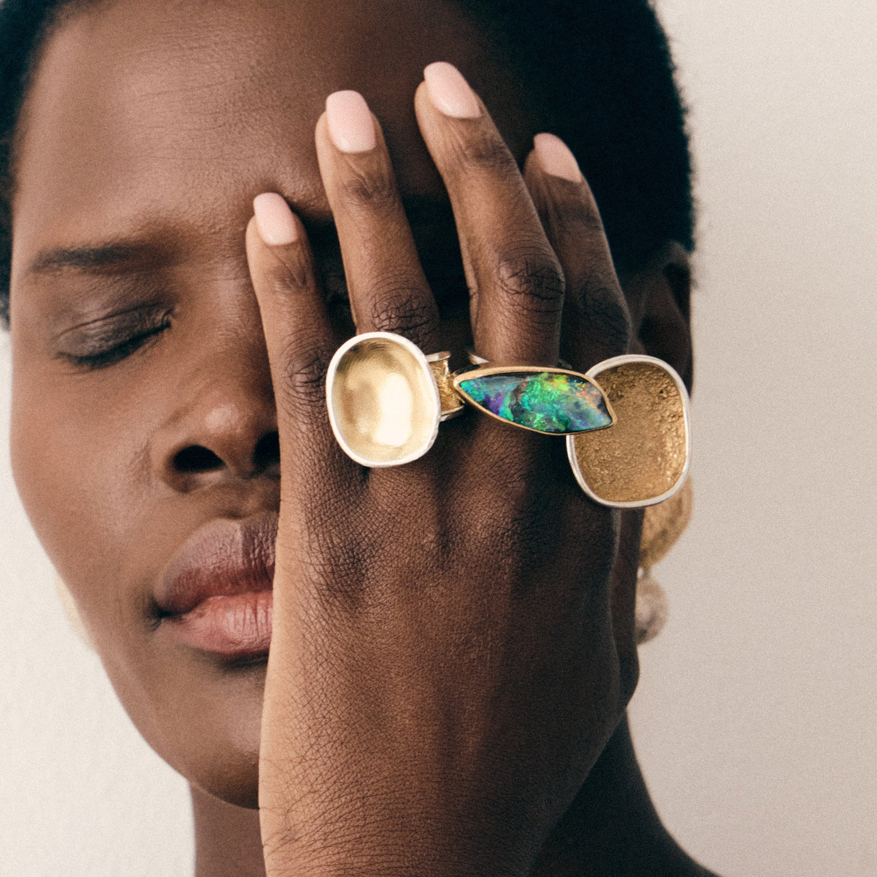 Modern Ring